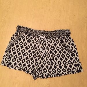 Black and White Patterned Shorts NWOT